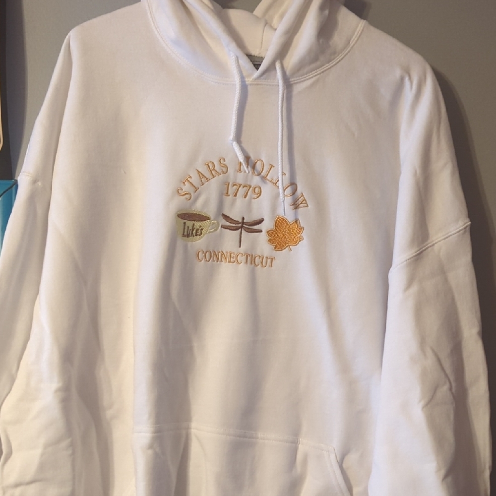 NEW White Embroidered Stars Hollow Hoodie